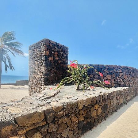 Trinity House En Playa Bastian Villa Costa Teguise Exterior photo